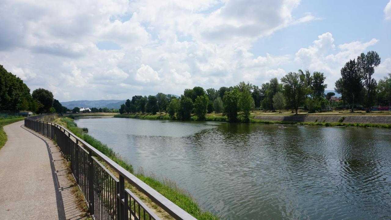 Arno River View Apartment Terraces, Free Parking Флоренція Екстер'єр фото